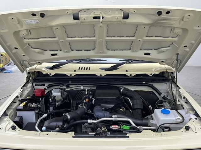スズキ ジムニー XL 千葉県 2019(平31)年 5.1万km シフォンアイボリーM 4WD/スズキセーフティサポート/・デュアルセンサーブレーキサポート/・誤発進抑制機能/・車線逸脱抑制機能/社外7インチメモリナビ/CD SD ワンセグTV/前席シートヒーター/純正16インチアルミホイール/ダウンヒルアシストコントロール/トランスファーレバー/マッドフラップ/ヘッドライトレベライザー/プッシュスタート/スマートキー/ETC