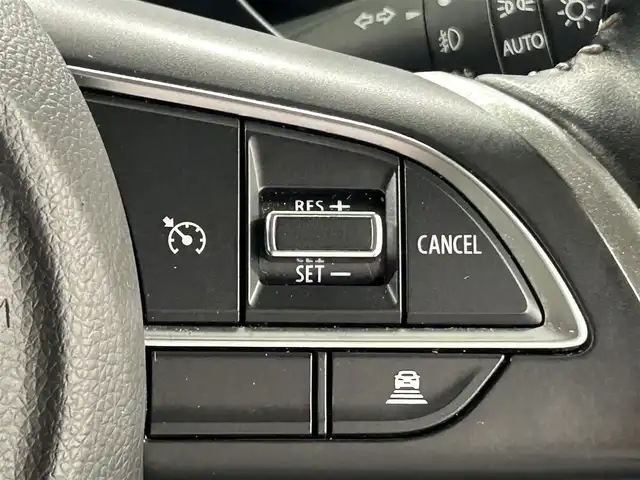 スズキ スイフト HYBRID RS 愛知県 2020(令2)年 5.5万km プレミアムシルバーメタリック ８インチナビ/アラウンドビューモニター/衝突軽減ブレーキ/レーダークルーズコントロール/車線離脱警報/シートヒーター/ドライブレコーダー/パドルシフト/アクセサリーソケット/ビルトインＥＴＣ/ＬＥＤヘッドライト/バックフォグランプ/純正フロアマット/純正16インチアルミホイール