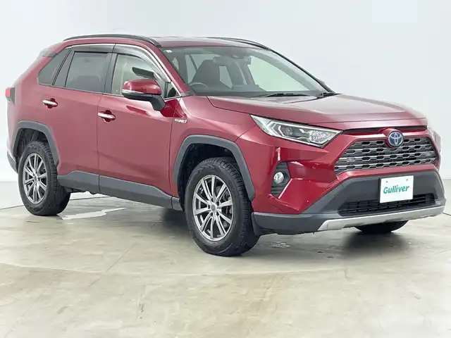 トヨタ ＲＡＶ４ ハイブリッドG 道央・札幌 2019(令1)年 5.2万km センシュアルレッドマイカ ・寒冷地仕様/・純正ナビ&CD&DVD&BT&HDMI&SD&USB/・パワーバックドア/・バックカメラ/・トヨタセーフティセンス/・プリクラッシュセーフティ/・レーダークルーズコントロール/・レーントレーシングアシスト/・レーンディパーチャーアラート/・ロードサインアシスト/・発信遅れ告知機能/・ブラインドスポットモニター/・クリアランスソナー/・D席メモリ付きパワーシート/・前席シートヒーター/・レザーシート/・ステアリングヒーター/・前後ドライブレコーダー/・ドアバイザー/・純正フロアマット/・LEDヘッドライト/・オートライト/・オートマチックハイビーム/・スマートキー/・スペアキー/・純正AW夏タイヤ積み込み