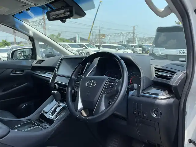 トヨタ ヴェルファイア Z Gエディション 滋賀県 2018(平30)年 7.8万km ホワイトパールクリスタルシャイン 禁煙車/モデリスタエアロ（フロント・サイド・リア）/モデリスタ20インチアルミ/純正10型ナビ/【Bluetooth/フルセグTV/SD/USB/HDMI】/フリップダウンモニター/デジタルインナーミラー/ドライブレコーダー/ビルトインETC/革シートセット/・革シート/・快適温熱シート（2列目シート）/・アクセサリーコンセント（4個）/・読書灯/トヨタセーフティセンス/・プリクラッシュセーフティ/・ロードサインアシスト/・レーントレーシングアシスト/・レーダークルーズコントロール/・オートマチックハイビーム/エグゼクティブパワーシート/パワーバックドア/両側パワースライドドア/LEDライト