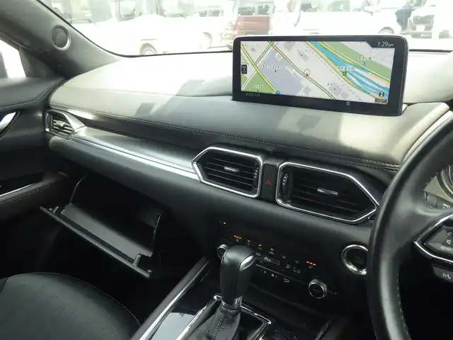 マツダ ＣＸ－８ XD プロアクティブ 千葉県 2022(令4)年 5.1万km スノーフレイクホワイトパールマイカ i-ACTIVSENSE/・スマートシティブレーキサポート/・ブラインドスポットモニタリング/・レーンキープ・アシスト・システム/アクティブ・ドライビング・ディスプレイ/パワーバックドア/前席パワーシート/シートヒーター/純正SDナビ/地デジTV/【Bluetooth接続】/【Apple CarPlay　Android Auto対応】/360°ビュー・モニター/革巻きステアリング/ステアリングヒーター/ステアリングスイッチ/ETC/LEDヘッドライト/ウインカーミラー/コーナーセンサー/純正19インチアルミホイル/サイド/カーテンエアバッグ/アドバンストキーレスエントリー