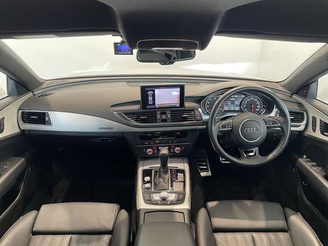 アウディ Ａ７ SB 3．0 TFSI クワトロ Sライン 愛知県 2017(平29)年 2.9万km グレイシアホワイトメタリック マトリクスＬＥＤ/ＭＭＩナビ　/Ｂｌｕｅｔｏｏｔｈ　/バックカメラ　/フルセグＴＶ　/ＡＣＣ　/ＬＫＡ　/ＢＳＭ　　/レザーシート　/シートヒーター　/ドライブレコーダー　/ＥＴＣ/パワーバックドア/プッシュスタート/ウィンカーミラー/アイドリングストップ