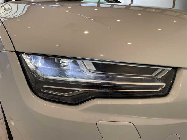 アウディ Ａ７ SB 3．0 TFSI クワトロ Sライン 愛知県 2017(平29)年 2.9万km グレイシアホワイトメタリック マトリクスＬＥＤ/ＭＭＩナビ　/Ｂｌｕｅｔｏｏｔｈ　/バックカメラ　/フルセグＴＶ　/ＡＣＣ　/ＬＫＡ　/ＢＳＭ　　/レザーシート　/シートヒーター　/ドライブレコーダー　/ＥＴＣ/パワーバックドア/プッシュスタート/ウィンカーミラー/アイドリングストップ