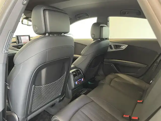 アウディ Ａ７ SB 3．0 TFSI クワトロ Sライン 愛知県 2017(平29)年 2.9万km グレイシアホワイトメタリック マトリクスＬＥＤ/ＭＭＩナビ　/Ｂｌｕｅｔｏｏｔｈ　/バックカメラ　/フルセグＴＶ　/ＡＣＣ　/ＬＫＡ　/ＢＳＭ　　/レザーシート　/シートヒーター　/ドライブレコーダー　/ＥＴＣ/パワーバックドア/プッシュスタート/ウィンカーミラー/アイドリングストップ