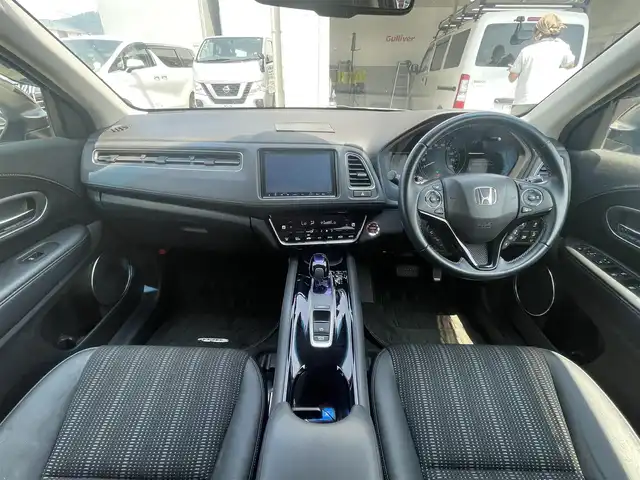ホンダ ヴェゼル ハイブリッド Z ホンダセンシング 宮崎県 2018(平30)年 6.1万km クリスタルブラックパール 純正SDナビ（VXM-185VFEi)/ AM/FM/CD/DVD/BT/TV/バックカメラ/ホンダセンシング/ハーフレザーシート/D・N席シートヒーター/レーダークルーズコントロール/パドルシフト/オートライト/フォグランプ/純正ドライブレコーダー/ETC車載器/カーテンエアバック/ルーフレール/純正17インチアルミ/ABS/横滑り防止装置/スマートキー/プッシュスタート