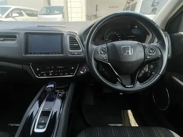 ホンダ ヴェゼル ハイブリッド Z ホンダセンシング 宮崎県 2018(平30)年 6.1万km クリスタルブラックパール 純正SDナビ（VXM-185VFEi)/ AM/FM/CD/DVD/BT/TV/バックカメラ/ホンダセンシング/ハーフレザーシート/D・N席シートヒーター/レーダークルーズコントロール/パドルシフト/オートライト/フォグランプ/純正ドライブレコーダー/ETC車載器/カーテンエアバック/ルーフレール/純正17インチアルミ/ABS/横滑り防止装置/スマートキー/プッシュスタート