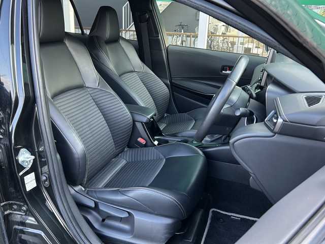 トヨタ カローラツーリング ハイブリッド ダブルバイビー 茨城県 2020(令2)年 5.9万km ブラックマイカ 純正9インチナビ/バックモニター/ステアリングヒーター/シートヒーター/クルーズコントロール/LEDヘッドライト/オートライト/オートマチックハイビーム/純正17インチアルミホイール/純正フロアマット/AAC/コーナーセンサー/スマートキー/ETC/横滑り防止装置/レーンキープアシスト/盗難防止装置/エアバック/衝突被害軽減システム