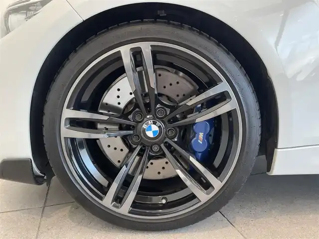 ＢＭＷ Ｍ２ 愛知県 2016(平28)年 4.9万km アルピンホワイトⅢ サンルーフ　/ハーマンカードンサウンド　/レザーシート　/シートヒーター　/純正ナビ　/Ｂｌｕｅｔｏｏｔｈ　/バックカメラ　/ＣＤ／ＤＶＤ　/インテリジェントセーフティー　/クルーズコントロール　/ＬＫＡ　/ＥＴＣ/プッシュスタート/ウィンカーミラー/アイドリングストップ/HID