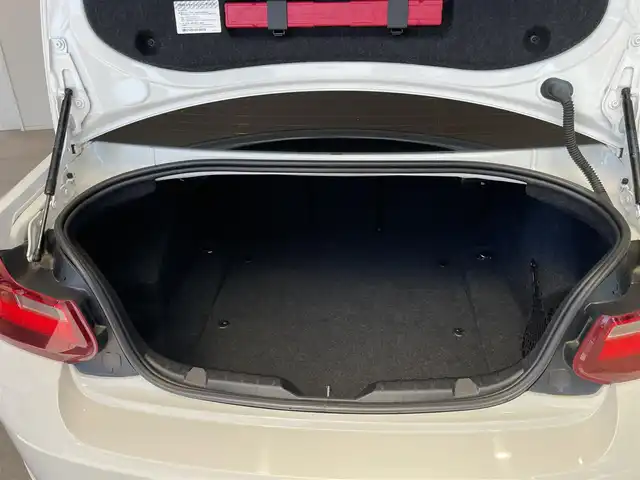 ＢＭＷ Ｍ２ 愛知県 2016(平28)年 4.9万km アルピンホワイトⅢ サンルーフ　/ハーマンカードンサウンド　/レザーシート　/シートヒーター　/純正ナビ　/Ｂｌｕｅｔｏｏｔｈ　/バックカメラ　/ＣＤ／ＤＶＤ　/インテリジェントセーフティー　/クルーズコントロール　/ＬＫＡ　/ＥＴＣ/プッシュスタート/ウィンカーミラー/アイドリングストップ/HID