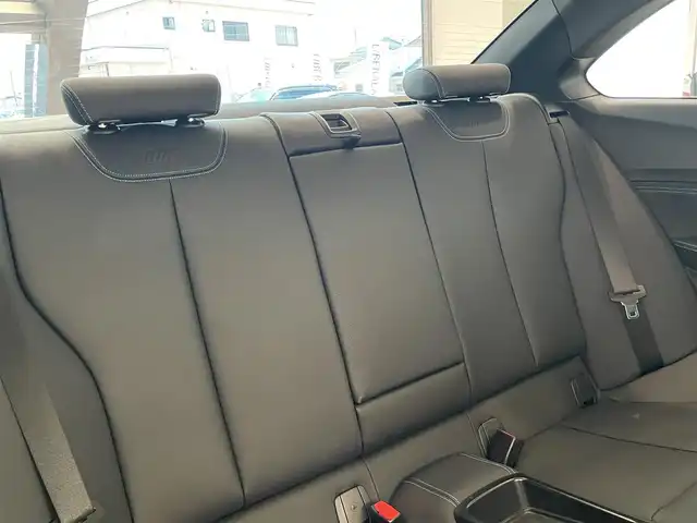 ＢＭＷ Ｍ２ 愛知県 2016(平28)年 4.9万km アルピンホワイトⅢ サンルーフ　/ハーマンカードンサウンド　/レザーシート　/シートヒーター　/純正ナビ　/Ｂｌｕｅｔｏｏｔｈ　/バックカメラ　/ＣＤ／ＤＶＤ　/インテリジェントセーフティー　/クルーズコントロール　/ＬＫＡ　/ＥＴＣ/プッシュスタート/ウィンカーミラー/アイドリングストップ/HID