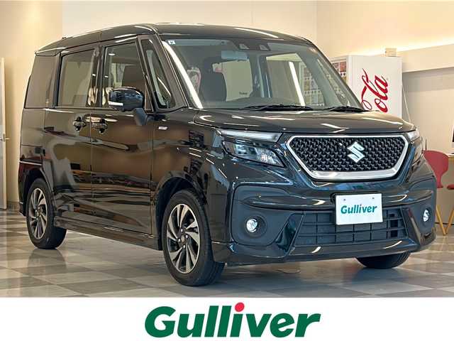 スズキ ソリオ バンディット HV MV 岐阜県 2023(令5)年 0.7万km 黒 純正９型ナビゲーション/全方位カメラ/Bluetooth/フルセグ/CD/DVD/両側電動スライドドア/デュアルカメラブレーキサポート/追従クルーズコントロール/車線逸脱防止/ヘッドアップディスプレイ/前席シートヒーター/プッシュスタート/スマートキー/スペアキー/LEDヘッドライト/オートライト/ETC/アイドリングストップ/クリアランスソナー/電動格納ミラー