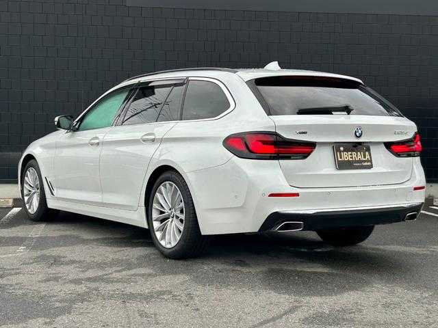 ＢＭＷ ＢＭＷ ５２３ｄ ツーリングxDrive ラグジュアリー EDジョイ+ 埼玉県 2020(令2)年 6.4万km ミネラルホワイト 黒革シート/ＨＵＤ/インテリジェントセーフティ/ＡＣＣ/シートヒーター/パワーシート/ＬＫＡ/純正HDDナビ/(Bluetooth/USB/フルセグ)/３６０度カメラ/パワーバックドア/ＬＥＤヘッドライト/ＥＴＣ