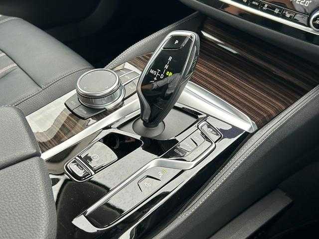 ＢＭＷ ＢＭＷ ５２３ｄ ツーリングxDrive ラグジュアリー EDジョイ+ 埼玉県 2020(令2)年 6.4万km ミネラルホワイト 黒革シート/ＨＵＤ/インテリジェントセーフティ/ＡＣＣ/シートヒーター/パワーシート/ＬＫＡ/純正HDDナビ/(Bluetooth/USB/フルセグ)/３６０度カメラ/パワーバックドア/ＬＥＤヘッドライト/ＥＴＣ