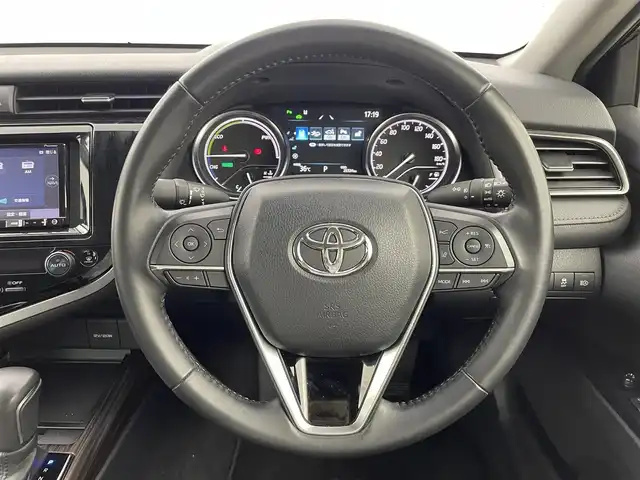 トヨタ カムリ G 群馬県 2018(平30)年 2.9万km プラチナホワイトパールマイカ カロッツェリア７インチナビ/・AM/FM/CD/DVD/SD/バックカメラ/トヨタセーフティセンス/・プリクラッシュセーフティ/・レーンディパーチャーアラート（ステアリング制御付）/・オートマチックハイビーム/・レーダークルーズコントロール（全車速追従機能付）/LEDヘッドランプ/LEDフォグランプ/電動パーキングブレーキ/オートブレーキホールド/ETC/プッシュスタート/スマートキー/社外フロアマット/純正１７インチアルミホイール/アイドリングストップ/パワーシート（D席）