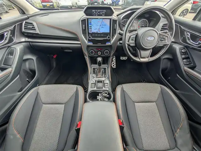スバル インプレッサ ＸＶ 2．0i－S アイサイト 福井県 2018(平30)年 8.5万km クリスタルホワイトP ４WD/純正18インチAW/純正8インチビルトインナビ/フルセグテレビ/パドルシフト/前席パワーシート/前方ドライブレコーダー/アイサイト/全車速追従機能付クルーズコントロール/後方コーナーセンサー/SRH/LEDヘッドライト/R・Fフォグ/レーンキープアシスト/横滑り防止装置/盗難防止装置/アイドリングストップ/ETC/ダブル＋サイドエアバッグ/カーテンエアバッグ/純正フロアマット/スマートキー