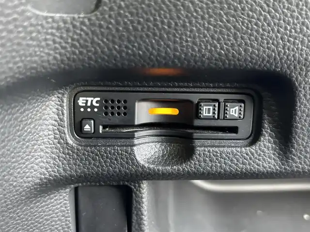 ホンダ Ｎ ＢＯＸ カスタム G L ホンダセンシング 宮城県 2018(平30)年 5.2万km クリスタルブラックパール 登録時走行距離51227km/純正８インチナビ/CD/DVD/Bluetooth/フルセグTV/バックカメラ/パドルシフト/ステアリングリモコン/両側パワースライド/ハーフレザーシート/フリップダウンモニター/衝突軽減ブレーキ/ACC/コーナーセンサー/標識認識システム/アイドリングストップ/横滑り防止装置/ドアバイザー