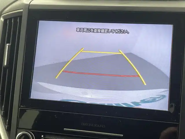 スバル フォレスター ハイブリッド アドバンス 熊本県 2018(平30)年 7万km クリスタルホワイトP ワンオーナー　/純正ナビ（ＣＤ・ＤＶＤ・フルセグ・ＢＴ・ＳＤ）/バックカメラ/左サイドカメラ　/社外前方ドライブレコーダー　/純正ビルトインＥＴＣ　/後ろのみクリアランスソナー/ドライバーモニタリングシステム/リアビークルディテクション/後退時自動ブレーキ/プリクラッシュブレーキ/車線逸脱警報/先行車発進お知らせ機能/アダブティブクルーズコントロール/アクティブレーンキープ/AT誤発進抑制制御/横滑り防止/前席シートヒーター/ステアリングヒーター/前席パワーシート/運転席シートメモリー/パワーバックドア/ハーフレザーシート/電動パーキングサポート/ブレーキホールド/純正フロアマット/純正１８インチAW/オートライト/LEDヘッドライト/フォグランプ/スマートキー/プッシュスタート/保証書/取扱説明書