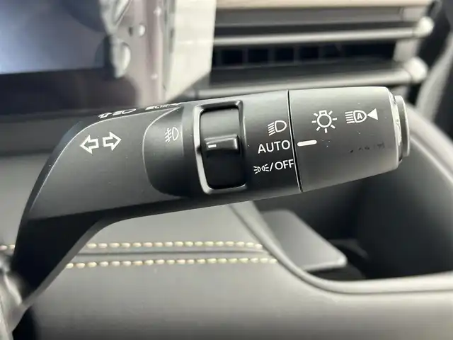 日産 セレナ e－パワー ハイウェイスター V 大阪府 2025(令7)年 0.1千km ブリリアントホワイトパール e-power/プロパイロット/インテリジェントクルーズ/　・車線逸脱/　・側方支援/　・後方支援/　・踏み間違い防止/　・ふらつき警報/純正１２．３ディスプレイオーディオ/　Bluetooth/フルセグ/FM/AM/純正フリップダウンモニター/デジタルインナーミラー/バック・フロント・サイド・全方位カメラ/ビルトインETC2.0/両側パワースライド/ワイヤレス充電器/純正15インチアルミ