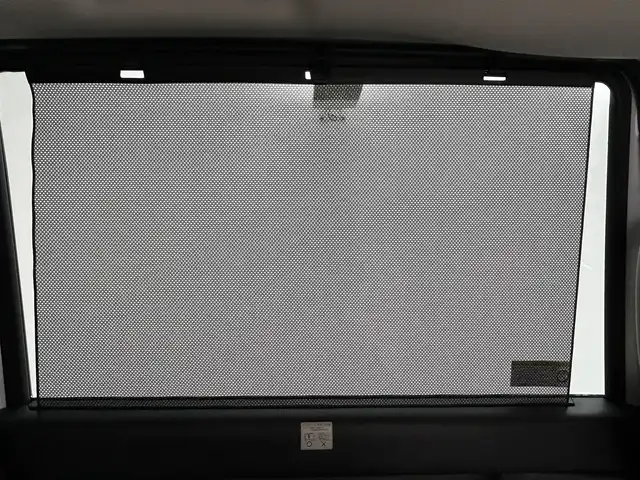 日産 セレナ e－パワー ハイウェイスター V 大阪府 2025(令7)年 0.1千km ブリリアントホワイトパール e-power/プロパイロット/インテリジェントクルーズ/　・車線逸脱/　・側方支援/　・後方支援/　・踏み間違い防止/　・ふらつき警報/純正１２．３ディスプレイオーディオ/　Bluetooth/フルセグ/FM/AM/純正フリップダウンモニター/デジタルインナーミラー/バック・フロント・サイド・全方位カメラ/ビルトインETC2.0/両側パワースライド/ワイヤレス充電器/純正15インチアルミ