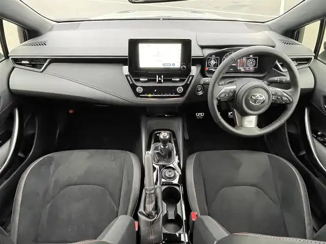 トヨタ ＧＲカローラ RZ 東京都 2024(令6)年 0.2万km プラチナホワイトパールマイカ 304馬力/カーボンルーフ/純正ディスプレイオーディオ/フルセグTV/Bluetooth/AppleCarplay/androidauto/バックカメラ/セーフティセンス/プリクラッシュセーフティ/レーントレーシングアシスト/オートハイビーム/ヘッドアップディスプレイ/ブラインドスポットアシスト/レーダークルーズコントロール/ハーフレザーシート/ビルトインETC2.0