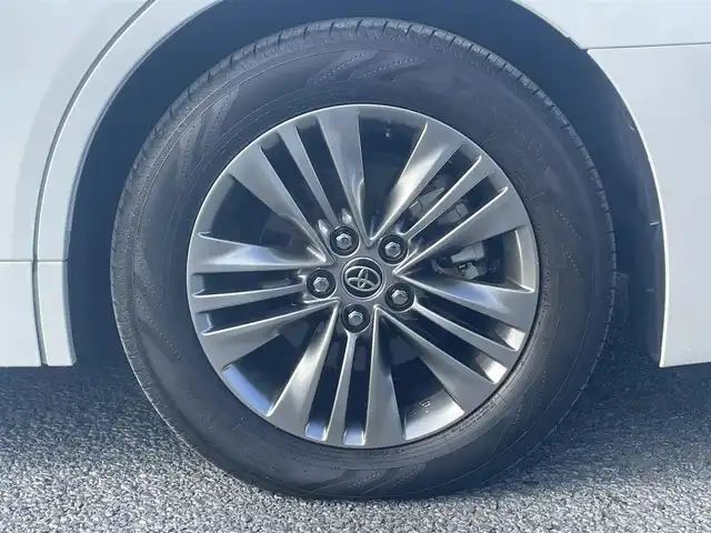 トヨタ アルファード Z 茨城県 2023(令5)年 0.9万km プラチナホワイトパールマイカ 禁煙車/トヨタセーフティーセンス/・プリクラッシュセーフティ/・レーントレーシングアシスト/・レーンディパーチャーアラート/・ロードサインアシスト/・レーダークルーズコントロール/・オートマチックハイビーム/左右独立ムーンルーフ/両側パワースライドドア/純正12.3インチナビ/・フルセグTV/Bluetooth/MiraCast/・バックカメラ/・パノラミックビューモニター/純正フリップダウンモニター/デジタルインナーミラー/ブラインドスポットモニター/メモリ式パワーシート/快適温熱シート/ベンチレーション/ステアリングヒーター/オットマン/ビルトインETC2.0/ワイヤレス充電/左右独立エアコン/電動パーキング/オートブレーキホールド/パワーバックドア/純正18インチアルミホイール/LED三眼オートヘッドライト/シーケンシャルウィンカー/プッシュスタート/スマートキー
