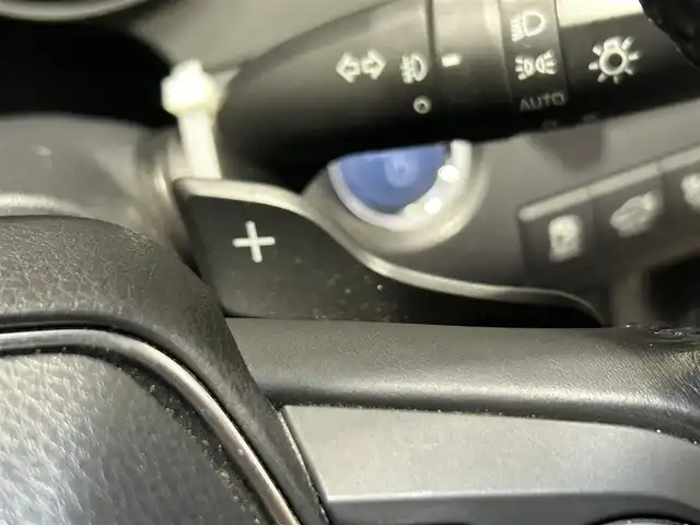 トヨタ カムリ WS 岐阜県 2018(平30)年 6.3万km プラチナホワイトパールマイカ ＫＥＮＷＯＯＤ製ドライブレコーダー対応ナビ/／フルセグ・ＢＴ・ＣＤ・ＤＶＤ　/トヨタセーフティセンス/電動リアゲート/パワーシート/前後クリアランスソナー　/電動パーキング・ブレーキホールド　/革巻きステアリング　/純正アルミホイール　/純正LEDヘッドライト/純正フロアマット/ハーフレザーシート/パドルシフト
