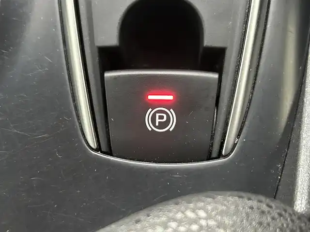 トヨタ カムリ WS 岐阜県 2018(平30)年 6.3万km プラチナホワイトパールマイカ ＫＥＮＷＯＯＤ製ドライブレコーダー対応ナビ/／フルセグ・ＢＴ・ＣＤ・ＤＶＤ　/トヨタセーフティセンス/電動リアゲート/パワーシート/前後クリアランスソナー　/電動パーキング・ブレーキホールド　/革巻きステアリング　/純正アルミホイール　/純正LEDヘッドライト/純正フロアマット/ハーフレザーシート/パドルシフト