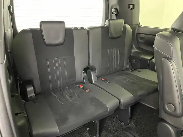 トヨタ エスクァイア Gi プレミアムパッケージ ブラックテーラード 岡山県 2021(令3)年 5.9万km スパークリングブラックパールクリスタルシャイン 純正9インチSDナビ【NSZT-Y68T】/(CD/DVD/BT/フルセグ)/純正12インチフリップダウンモニター/バックカメラ/ビルトインETC/両側パワースライドドア/トヨタセーフティセンス/・衝突軽減ブレーキ/・先行車発信通知/・横滑り防止装置/・レーンキープアシスト/・オートハイビーム/前後コーナーセンサー/クルーズコントロール/ハーフレザーシート/D/N席シートヒーター/LEDヘッドライト/スマートキー/プッシュスタート/ステアリングヒーター