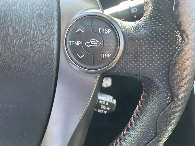 トヨタ プリウス S ツーリングセレ G’s 埼玉県 2015(平27)年 11.1万km ホワイトパールクリスタルシャイン (株)IDOMが運営する【じしゃロン川越店】の自社ローン対象車両になります。こちらは現金ご利用時の価格です。自社ローンご希望の方は別途その旨お申付け下さい。/純正メモリナビ/CD/DVD/BT/フルセグ/バックカメラ/ＥＴＣ/18インチ純正アルミ/ローダウン/スマートキー