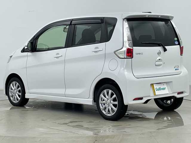 日産 デイズ ハイウェイスターX 道央・札幌 2014(平26)年 7.1万km ホワイトパール ・4WD/・寒冷地仕様/・純正ナビ&CD&USB&AUX&TV/・バックカメラ/・アイドリングストップ/・ドアミラーヒーター/・電動格納ミラー