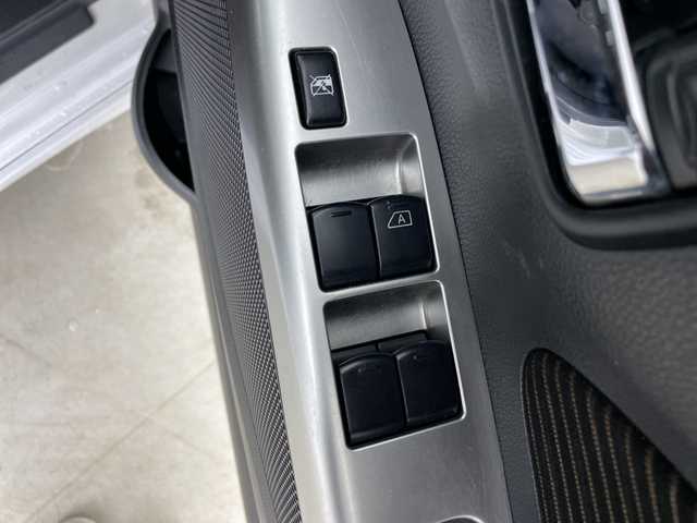 日産 デイズ ハイウェイスターX 道央・札幌 2014(平26)年 7.1万km ホワイトパール ・4WD/・寒冷地仕様/・純正ナビ&CD&USB&AUX&TV/・バックカメラ/・アイドリングストップ/・ドアミラーヒーター/・電動格納ミラー