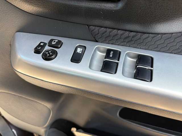 スズキ スペーシア X リミテッド 大阪府 2015(平27)年 4万km アーバンブラウンパールメタリック 純正ナビ/フルセグ/Bluetooth/DVD/CD/衝突軽減ブレーキ/両側パワースライドドア/シートヒーター/純正アルミホイール/ビルトインETC/ステアリングスイッチ/オートライト/プッシュスタート/スマートキー×2