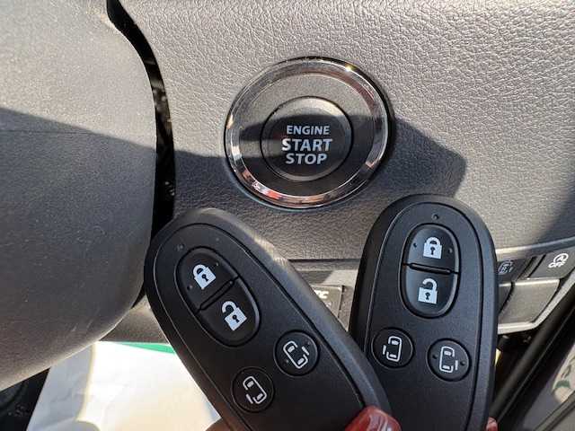 スズキ スペーシア X リミテッド 大阪府 2015(平27)年 4万km アーバンブラウンパールメタリック 純正ナビ/フルセグ/Bluetooth/DVD/CD/衝突軽減ブレーキ/両側パワースライドドア/シートヒーター/純正アルミホイール/ビルトインETC/ステアリングスイッチ/オートライト/プッシュスタート/スマートキー×2