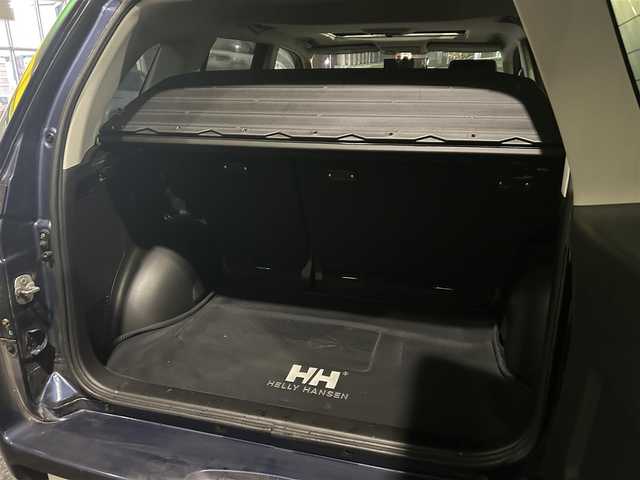 スズキ エスクード 2．7 ヘリーハンセンリミテッド 東京都 2007(平19)年 0.8万km キャッツアイブルーメタリック ワンオーナー/フルタイム４WD/サンルーフ/社外オーディオ/シートヒーター/社外１７インチアルミホイール/純正フロアマット/TERZOルーフキャリア/HELLY　HANSENラケッジマット/ドアバイザー/電動格納ミラー/保証書/取扱説明書