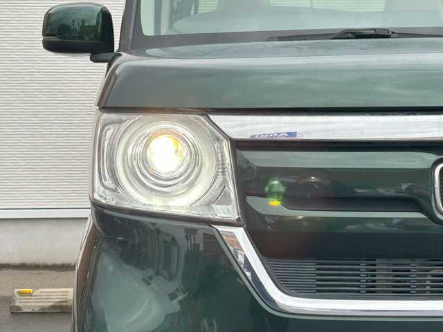 ホンダ Ｎ ＢＯＸ G L ターボ ホンダセンシング 秋田県 2020(令2)年 5.1万km ブリティッシュグリーンP 4WD/両側パワースライドドア/衝突被害軽減システム/LEDヘッドライト/純正メモリナビ(CD/BT/AM/FM/USB)/バックカメラ/スマートキー/アイドリングストップ/プッシュスタート/クルーズコントロール追従走行有/ステアリングスイッチ/前席シートヒーター/ビルトインETC/純正フロアマット/オートライト/オートマチックハイビーム/オートエアコン/パワーステアリング/パワーウィンドウ/パドルシフト/横滑り防止/盗難防止装置/寒冷地仕様/電動格納ウィンカーミラー/保証書/取扱説明書/記録簿/スペアキー×1