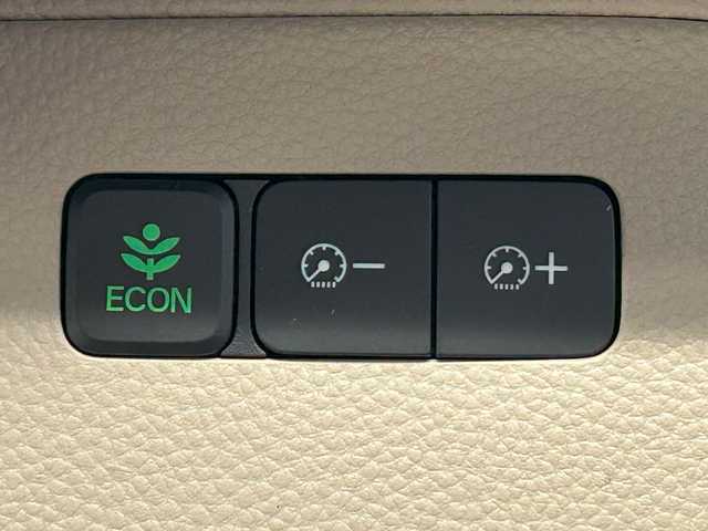 ホンダ Ｎ ＢＯＸ G L ターボ ホンダセンシング 秋田県 2020(令2)年 5.1万km ブリティッシュグリーンP 4WD/両側パワースライドドア/衝突被害軽減システム/LEDヘッドライト/純正メモリナビ(CD/BT/AM/FM/USB)/バックカメラ/スマートキー/アイドリングストップ/プッシュスタート/クルーズコントロール追従走行有/ステアリングスイッチ/前席シートヒーター/ビルトインETC/純正フロアマット/オートライト/オートマチックハイビーム/オートエアコン/パワーステアリング/パワーウィンドウ/パドルシフト/横滑り防止/盗難防止装置/寒冷地仕様/電動格納ウィンカーミラー/保証書/取扱説明書/記録簿/スペアキー×1