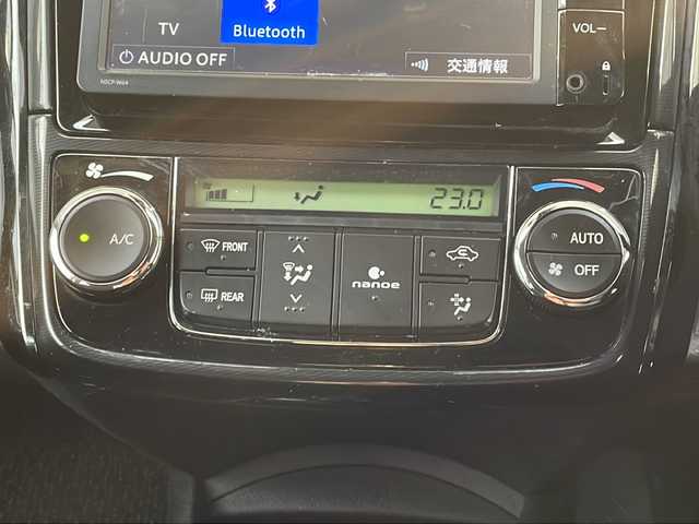 トヨタ カローラ アクシオ ハイブリッドG 愛媛県 2016(平28)年 8.9万km ホワイトパールクリスタルシャイン 純正ナビ/・ワンセグ/CD/BT/バックカメラ/プリクラッシュセーフティ/レーンキープアシスト/オートハイビーム/ステアリングスイッチ/オートライト/ウィンカーミラー/リモコンキー/電格ミラー