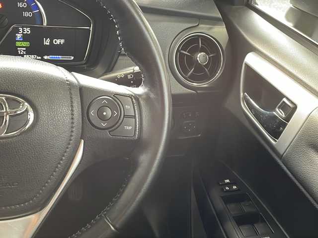 トヨタ カローラ アクシオ ハイブリッドG 愛媛県 2016(平28)年 8.9万km ホワイトパールクリスタルシャイン 純正ナビ/・ワンセグ/CD/BT/バックカメラ/プリクラッシュセーフティ/レーンキープアシスト/オートハイビーム/ステアリングスイッチ/オートライト/ウィンカーミラー/リモコンキー/電格ミラー