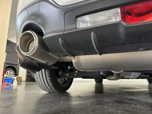 トヨタ ＧＲ８６ RZ 三重県 2022(令4)年 3.2万km クリスタルホワイトパール プレミアムガソリン/FR/6F/トヨタ純正 9インチナビ NSZT-Y68T/（FM/AM/CD/DVD/SD/SDREC/Bluetooth/TV）/安全/・後側方警戒支援システム［BSD］/・リヤクロストラフィックアラート［RCTA］/・VSC（横滑り防止機能）/・EBD付ABS/・SRS サイド＆カーテンシールドエアバッグ/装備/・ステアリング連動ヘッドライト［SRH］/・左右独立温度独立調整オートエアコン/・定速クルーズコントロール/・ステアリングスイッチ/・オートライト/・LEDヘッドライト/・リヤフォグライト/・充電用USBジャックx2/・走行制御モード（スポーツ/スノー）/・TRACKモード/・プッシュスタート/・スマートキーx2/・BOXERメーター（7インチカラー×液晶メーター）/・純正18inAW/・保/取/ナビ取/など
