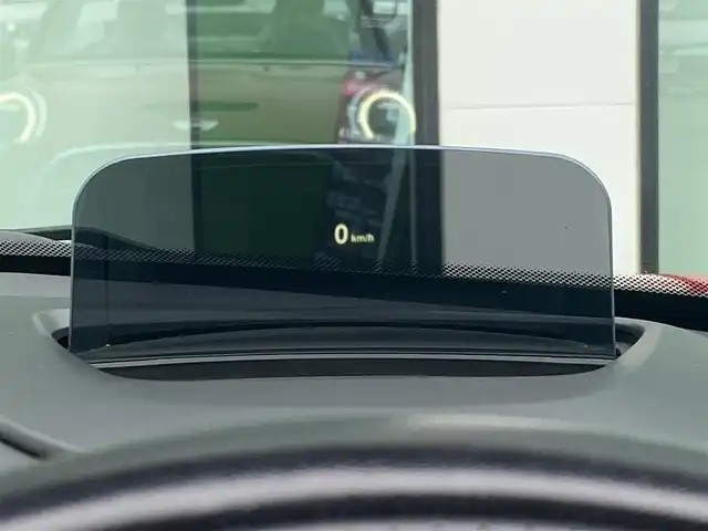 ＭＩＮＩ ミニ ジョンクーパーワークス コンバチ 香川県 2017(平29)年 3.9万km 赤Ⅱ 純正ナビ/→AM/FM/Bluetooth/ETC/バックカメラ/シートヒーター/LEDヘッドライト/ヘッドアップディスプレイ/レザーシート/アイドリングストップ/コーナーセンサー/ステアリングスイッチ/パドルシフト/革巻きステアリング/スマートキー/スペアキー×1/純正17インチアルミホイール