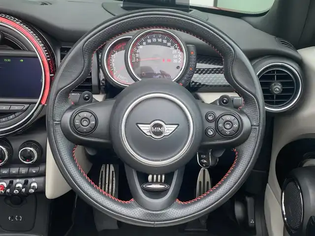 ＭＩＮＩ ミニ ジョンクーパーワークス コンバチ 香川県 2017(平29)年 3.9万km 赤Ⅱ 純正ナビ/→AM/FM/Bluetooth/ETC/バックカメラ/シートヒーター/LEDヘッドライト/ヘッドアップディスプレイ/レザーシート/アイドリングストップ/コーナーセンサー/ステアリングスイッチ/パドルシフト/革巻きステアリング/スマートキー/スペアキー×1/純正17インチアルミホイール