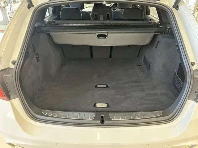 ＢＭＷ ３２０ｉ ツーリング Mスポーツ 東京都 2016(平28)年 5.9万km 白 純正メーカーナビ/(Bluetooth／CD／DVD／USB)/オートエアコン/ドライブレコーダー/アクティブクルーズコントロール/プッシュスタート/パドルシフト/運転席メモリーシート/運転席、助手席パワーシート/純正19インチアルミホイール/コーナーセンサー/W＋サイド＆ABS/電動格納ミラー/アイドリングストップ/プライバシーガラス/スポーツモード/ISOFIX/LEDヘッドライト/フロントフォグ/リアフォグ/革巻きステアリング/LKA/横滑り防止装置/取扱説明書/記録簿（R4.5/R6.5）