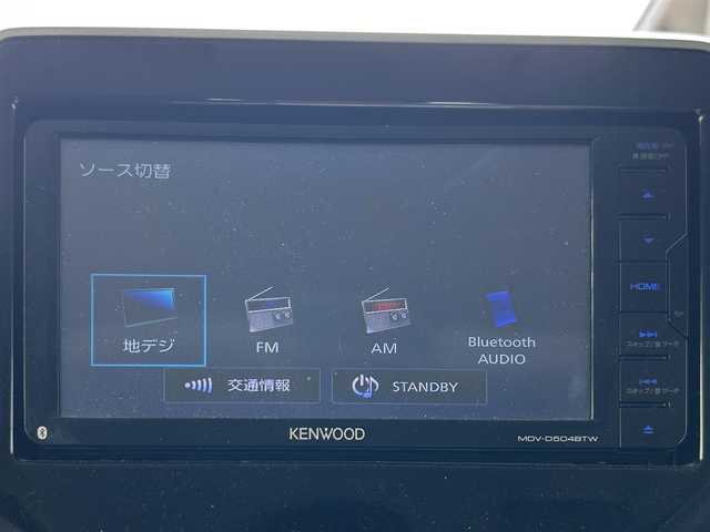 スズキ スペーシア カスタム HYBRID XS ターボ 滋賀県 2018(平30)年 10.4万km ブレイブカーキパール/ブラック2トーン ガソリン（ハイブリッド）/2WD(FF)/CVT/7インチケンウッドナビ(MDV-D504BTW)/(AM/FM/CD/DVD/Bluetooth/iPod/USB/SD/フルセグTV)/バックカメラ/ハーフレザーシート/シートヒーター/両側パワースライドドア/衝突軽減ブレーキ/レーントレーシングアシスト/オートマチックハイビーム/コーナーセンサー/横滑り防止装置/アイドリングストップ/革巻きステアリング/ステアリングスイッチ/クルーズコントロール/オートライト/パドルシフト/純正フロアマット/純正ドアバイザー/プッシュスタート/スペアキー