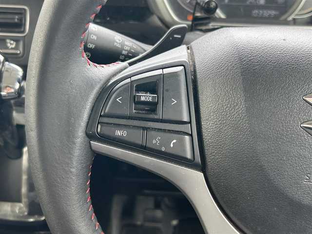 スズキ スペーシア カスタム HYBRID XS ターボ 滋賀県 2018(平30)年 10.4万km ブレイブカーキパール/ブラック2トーン ガソリン（ハイブリッド）/2WD(FF)/CVT/7インチケンウッドナビ(MDV-D504BTW)/(AM/FM/CD/DVD/Bluetooth/iPod/USB/SD/フルセグTV)/バックカメラ/ハーフレザーシート/シートヒーター/両側パワースライドドア/衝突軽減ブレーキ/レーントレーシングアシスト/オートマチックハイビーム/コーナーセンサー/横滑り防止装置/アイドリングストップ/革巻きステアリング/ステアリングスイッチ/クルーズコントロール/オートライト/パドルシフト/純正フロアマット/純正ドアバイザー/プッシュスタート/スペアキー