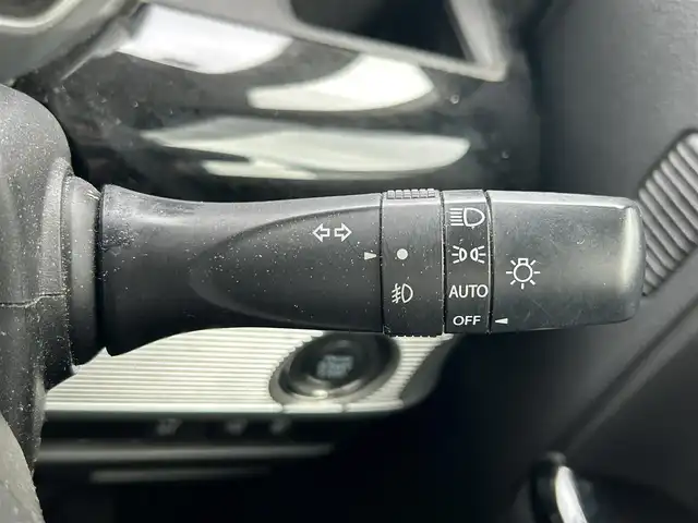 スズキ スペーシア カスタム HYBRID XS ターボ 滋賀県 2018(平30)年 10.4万km ブレイブカーキパール/ブラック2トーン ガソリン（ハイブリッド）/2WD(FF)/CVT/7インチケンウッドナビ(MDV-D504BTW)/(AM/FM/CD/DVD/Bluetooth/iPod/USB/SD/フルセグTV)/バックカメラ/ハーフレザーシート/シートヒーター/両側パワースライドドア/衝突軽減ブレーキ/レーントレーシングアシスト/オートマチックハイビーム/コーナーセンサー/横滑り防止装置/アイドリングストップ/革巻きステアリング/ステアリングスイッチ/クルーズコントロール/オートライト/パドルシフト/純正フロアマット/純正ドアバイザー/プッシュスタート/スペアキー