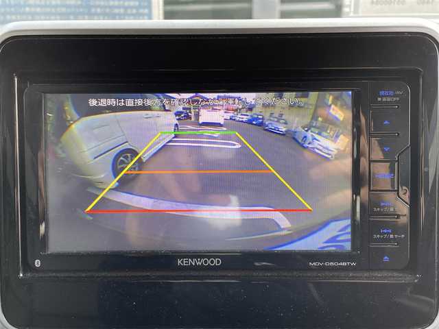 スズキ スペーシア カスタム HYBRID XS ターボ 大阪府 2018(平30)年 10.4万km ブレイブカーキパール/ブラック2トーン (株)IDOMが運営する【じしゃロン東大阪店】の自社ローン専用車両になります。こちらは現金またはオートローンご利用時の価格です。自社ローンご希望の方は別途その旨お申付け下さい/7インチＳＤナビ(MDV-D504BTW)/(AM/FM/CD/DVD/Bluetooth/iPod/USB/SD/フルセグTV)/バックカメラ/衝突軽減ブレーキ/レーンキープアシスト/クルーズコントロール/コーナーセンサー/両側パワースライドドア/横滑り防止装置/ハーフレザーシート/運転席シートヒーター/アイドリングストップ/電動格納ミラー/革巻きステアリング/ステアリングスイッチ/パドルシフト/オートライト/LEDヘッドライト/フロントフォグ/オートマチックハイビーム/純正フロアマット/純正ドアバイザー/プッシュスタート/スマートキー/スペアキー