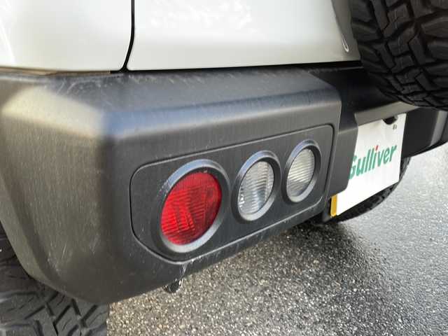 スズキ ジムニー XL 新潟県 2018(平30)年 2.4万km スペリアホワイト 4WD/5速MT/社外SDナビ/(AVN-D9)/(フルセグTV/Bluetooth/CD/DVD/USB)/バックカメラ/横滑り防止装置/盗難防止装置/ダウンヒルアシストコントロール/Ｄ＋Ｎ席シートヒーター/ETC/前方ドライブレコーダー/ラダー/社外マフラー(純正マフラー車載)/社外サイドマーカー/チューンアップトゥイーター/スペアキー1本