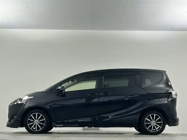 トヨタ シエンタ G 埼玉県 2016(平28)年 5.1万km ブラックマイカ 純正ナビ エアロ Bカメラ ドラレコ ETC　CD　BT　TV　両側電動 アンチブレーキシステム　横滑り防止装置　スマートキー　社外アルミ　