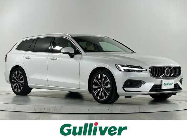 ボルボ Ｖ６０ アルティメット B4 佐賀県 2022(令4)年 1.4万km クリスタルホワイトP 純正9インチディスプレイオーディオ/AppleCarPlay/AndroidAuto/Bluetooth/全周囲カメラ/前後ドライブレコーダー/レーダークルーズコントロール/ヘッドアップディスプレイ/ロードサインアシスト/レーンアシスト/衝突被害軽減システム/運転席・助手席パワーシート/運転席・助手席シートベンチレーション/全座席シートヒーター/ステアリングヒーター/パワーバックドア/LEDヘッドライト/オートマチックハイビーム/フォグライト