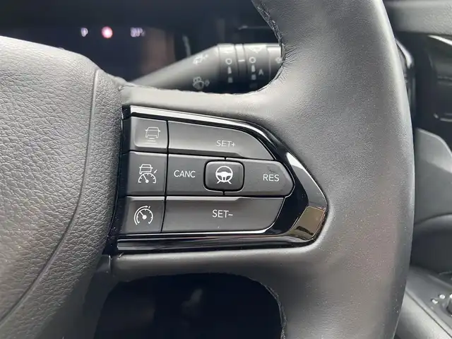 クライスラー・ジープ ジープ コンパス ナイトイーグル 栃木県 2023(令5)年 0.8万km グレー ACC/AppleCarPlay/レーンキープ/ブラインドスポット/バックカメラ/純正ナビ/フルセグ /ハーフレザー/ETC/LED/純正18インチAW/社外ドラレコ前後